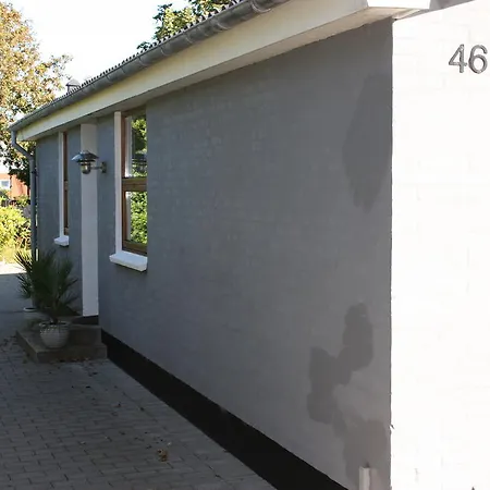Apartment Ferie 1 *