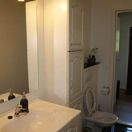 Apartment Ferie 1 *